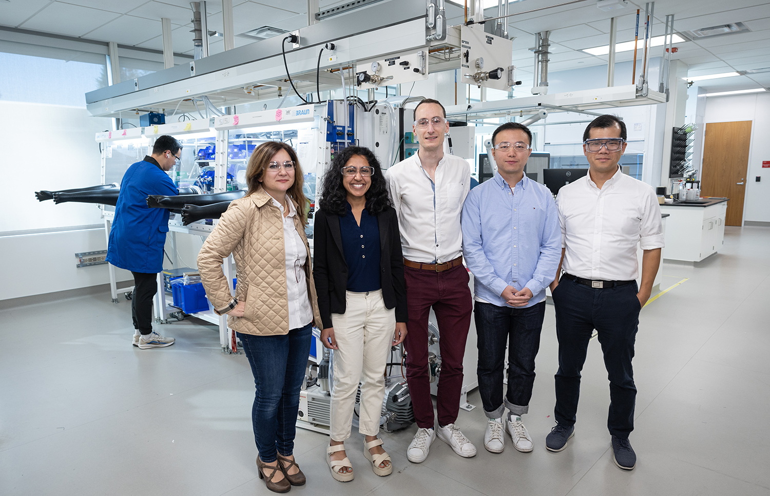 SLAC-Stanford исследователи батарей электромобилей SLAC-Stanford исследователи батарей электромобилей