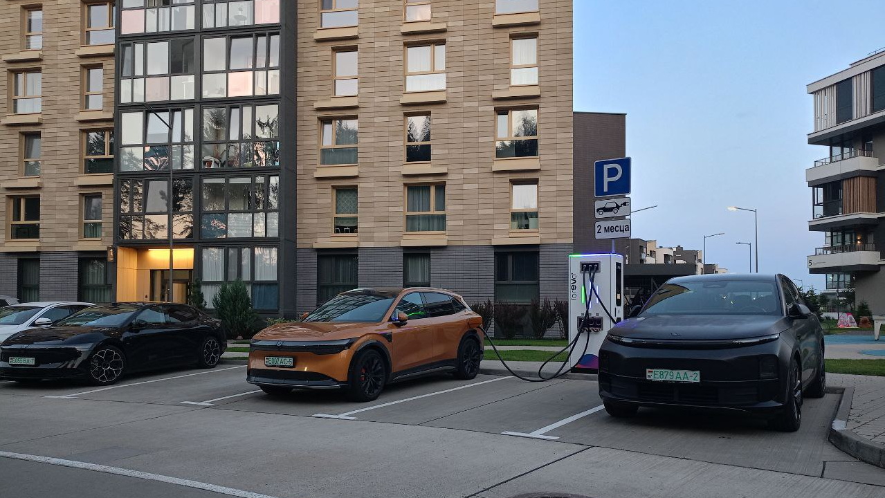 ЭЗС EVON 50 кВт CCS2+GBT+GBT